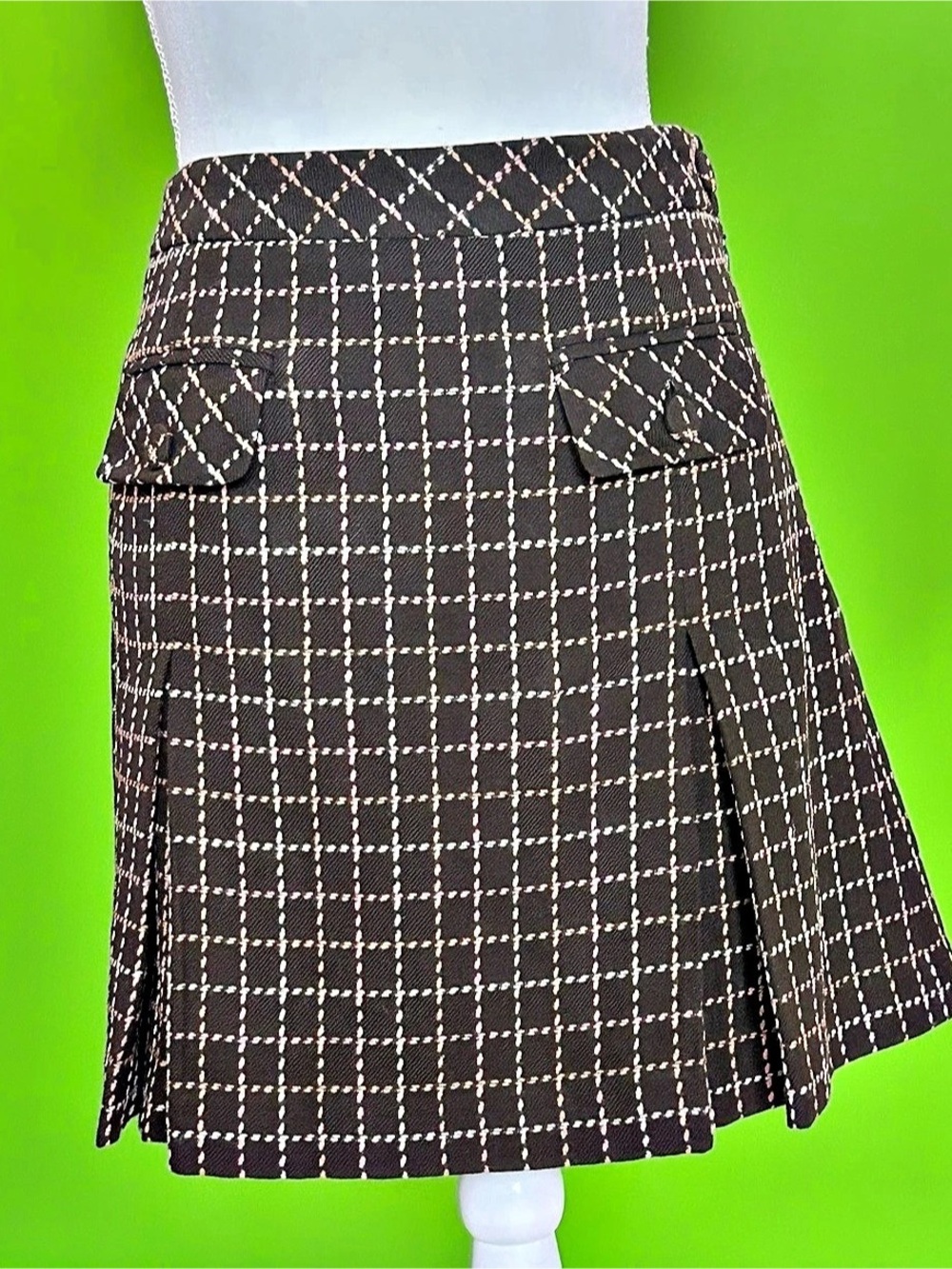 Ann Taylor LOFT Plaid Mini Skirt in Black & Pink Size 6 Like New